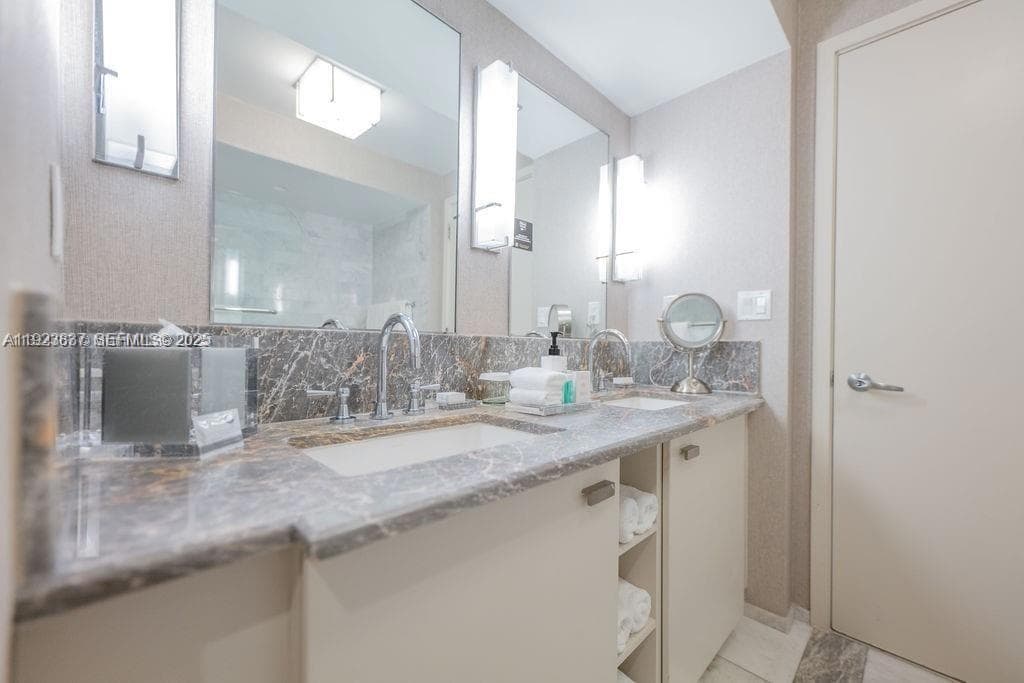 551 Fort Lauderdale Beach Blvd R204 photo 8