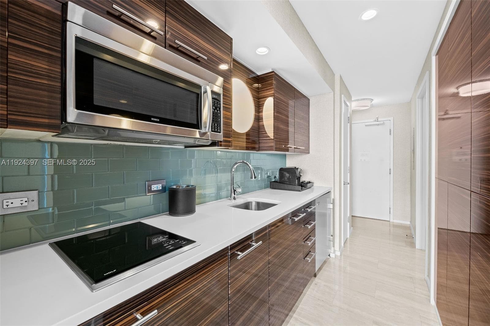 551 N Fort Lauderdale Beach Blvd R1904 photo 4
