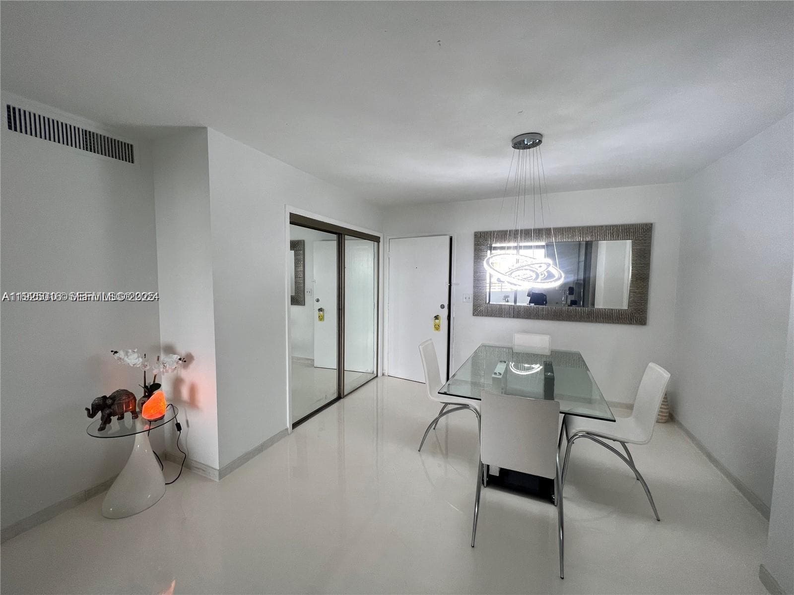 5555 Collins Ave 7T photo 8