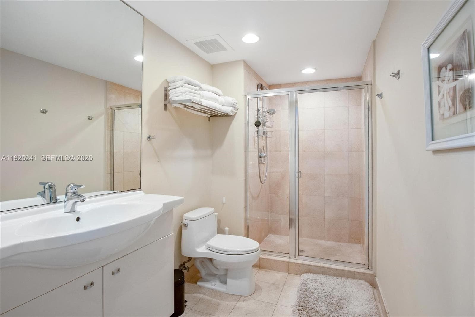 1830 Ocean Dr 2212 photo 11