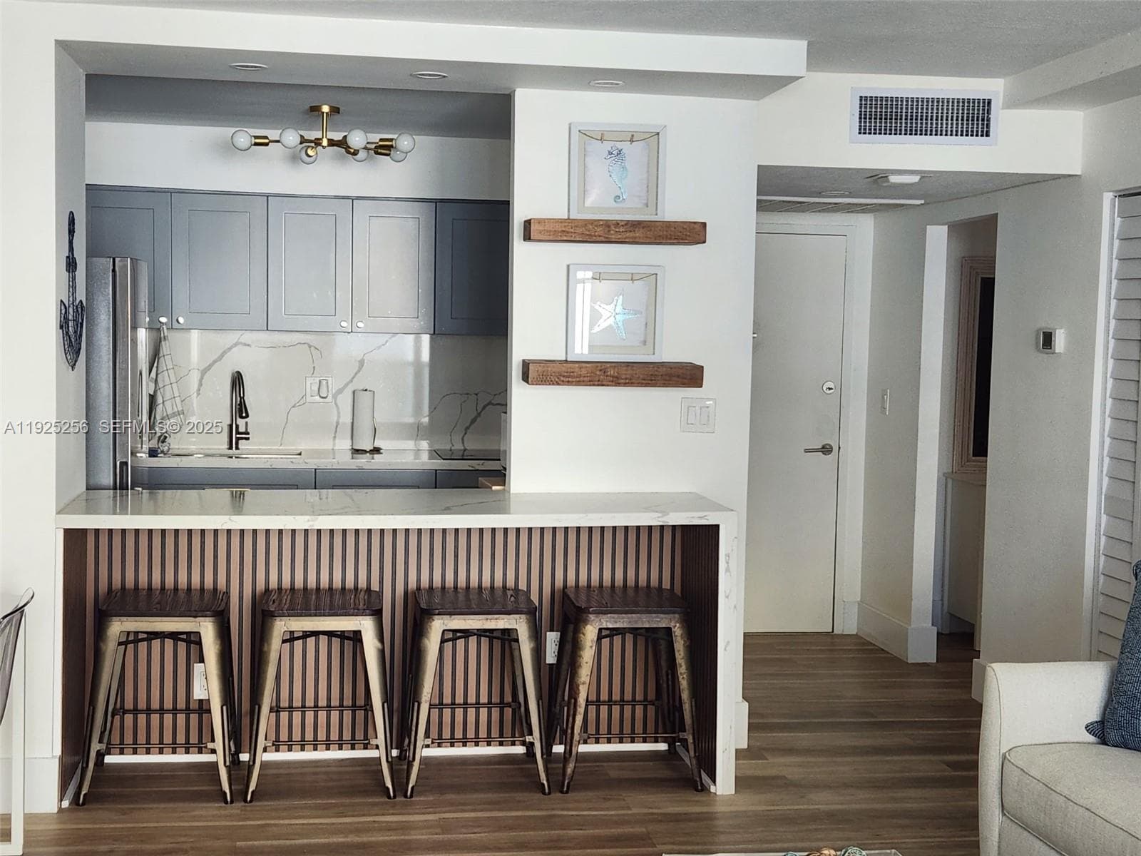 3180 S Ocean Dr 307 photo 7