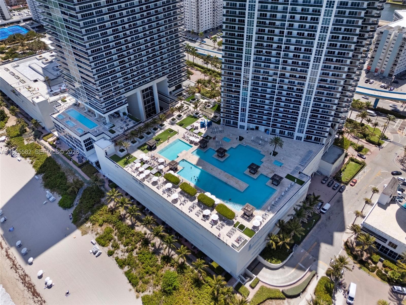 1830 Ocean Dr 1612 photo 24