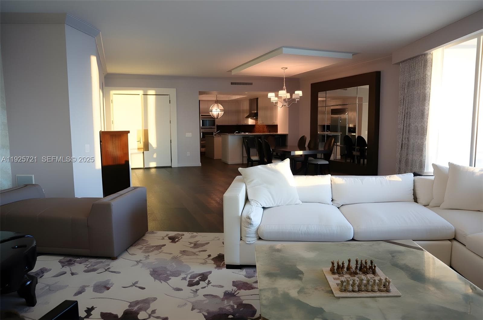 10295 Collins Ave 4