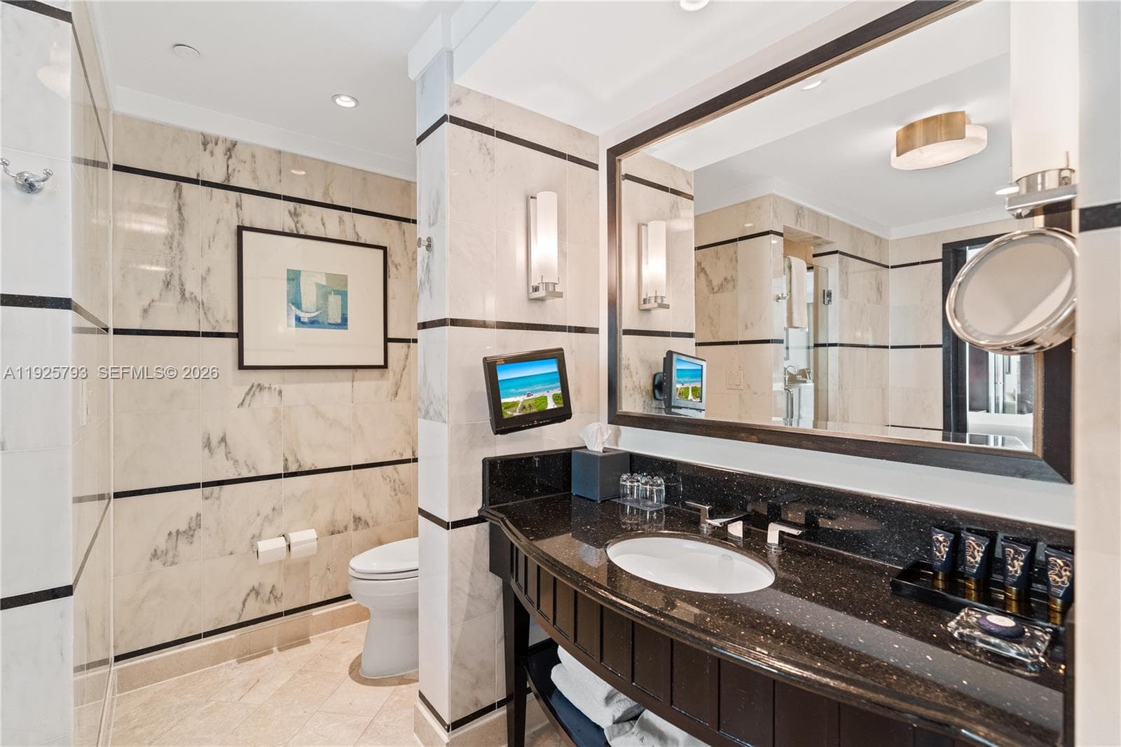 4391 Collins Ave 1814 photo 22