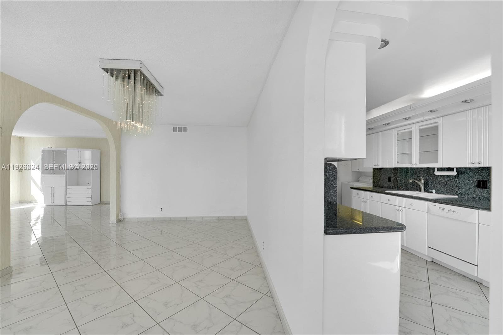 1920 Ocean Dr 16B photo 12