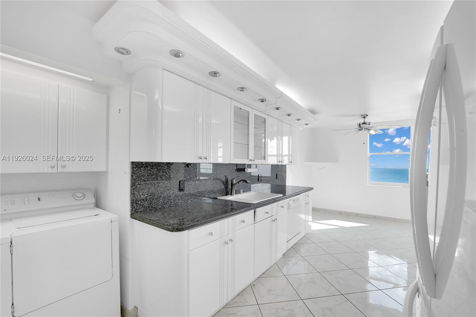 1920 Ocean Dr 16B photo 7