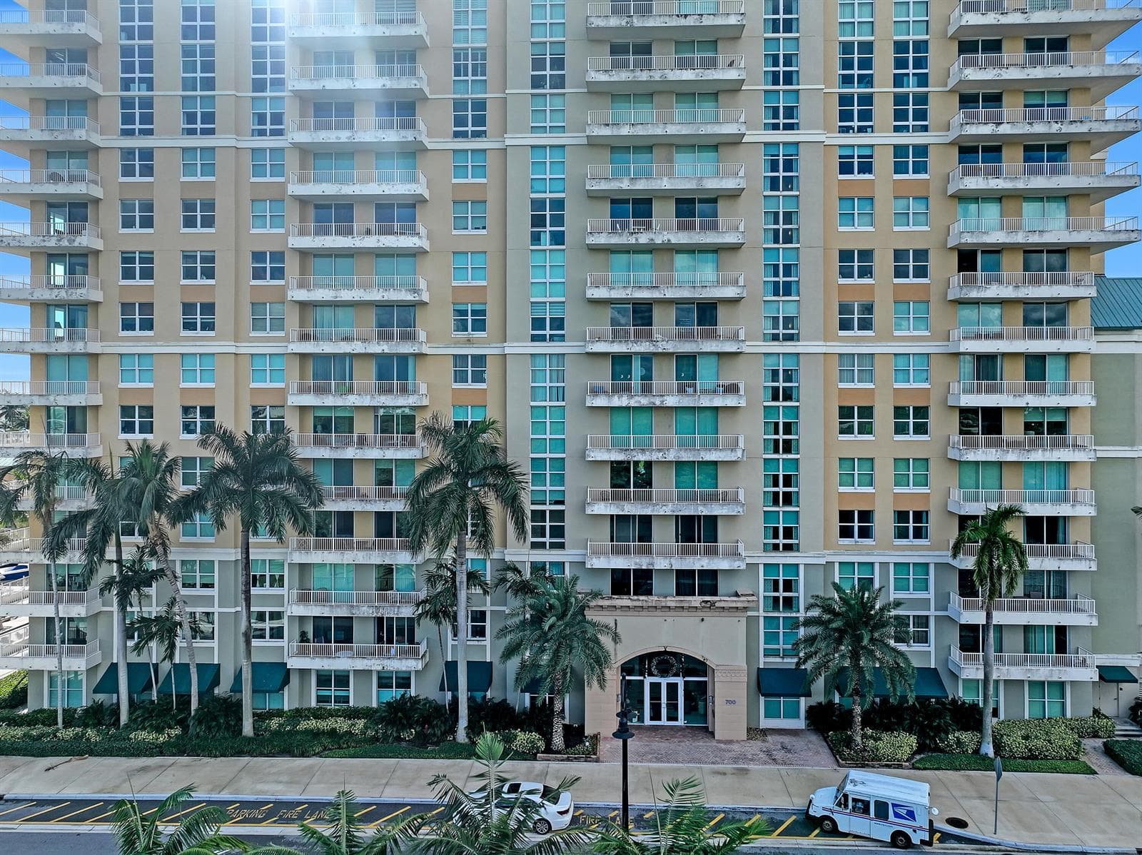 700 E Boynton Beach Boulevard 312 photo 3