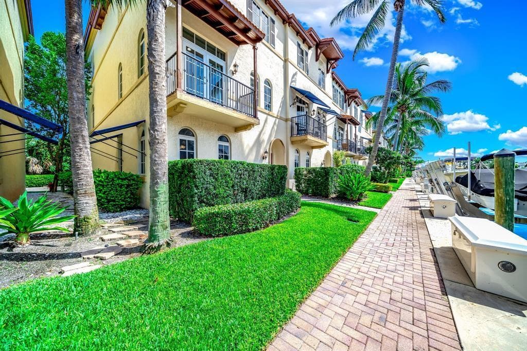 824 Virginia Garden Drive 4