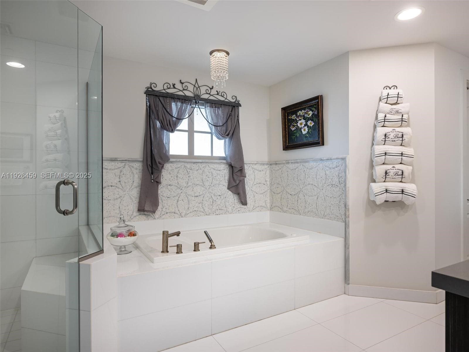 3415 Ocean Drive 605 photo 17