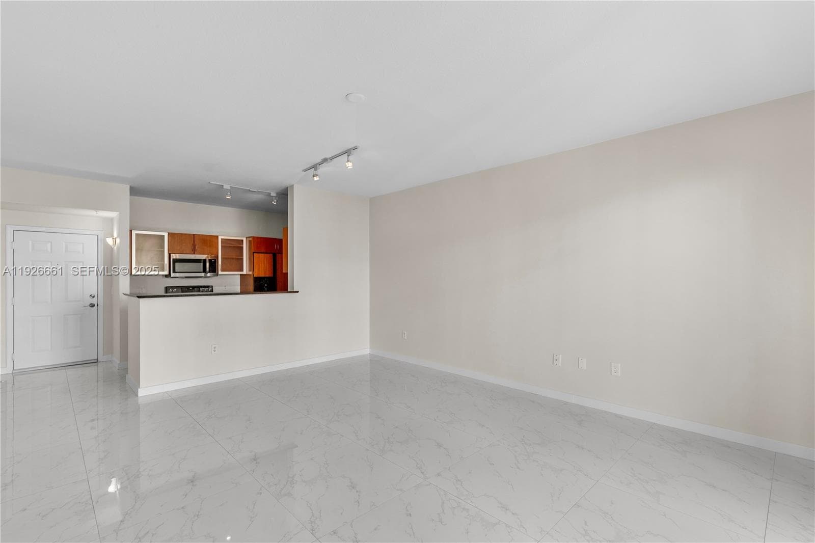 806 Windward Way 2