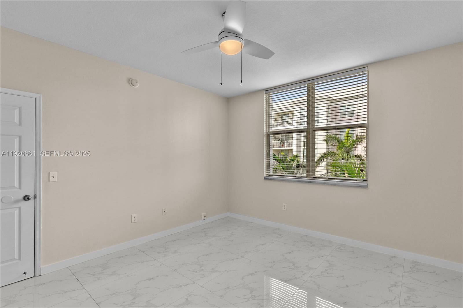 806 Windward Way 515 photo 7