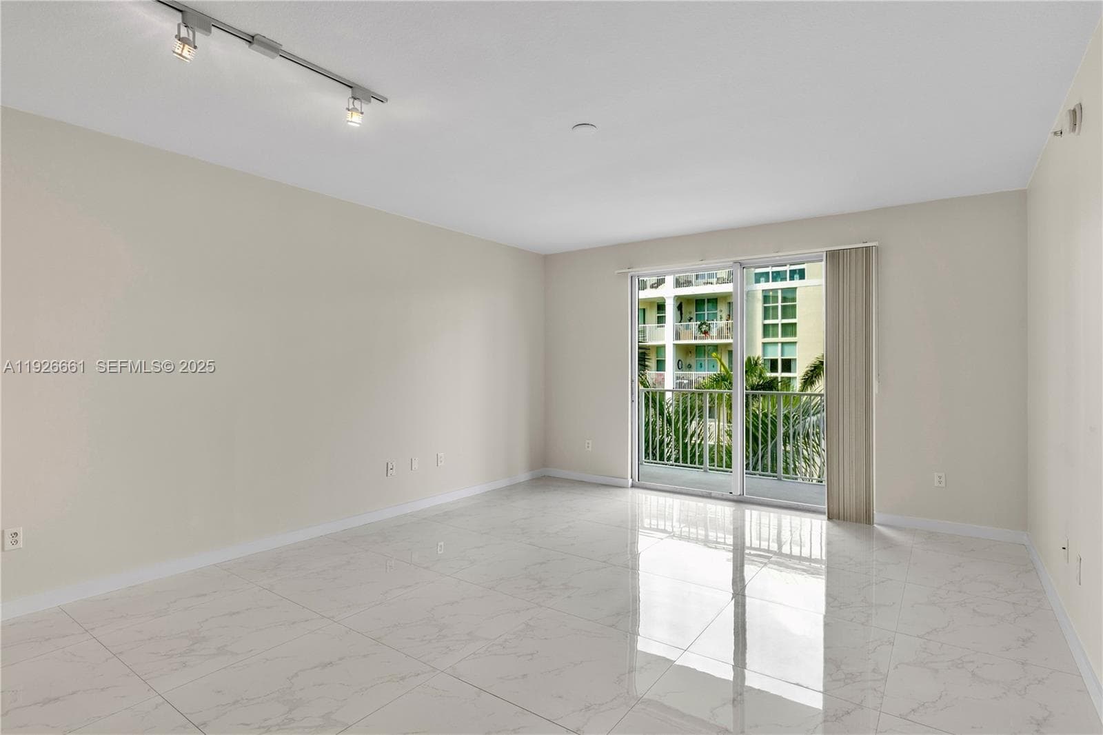 806 Windward Way 3