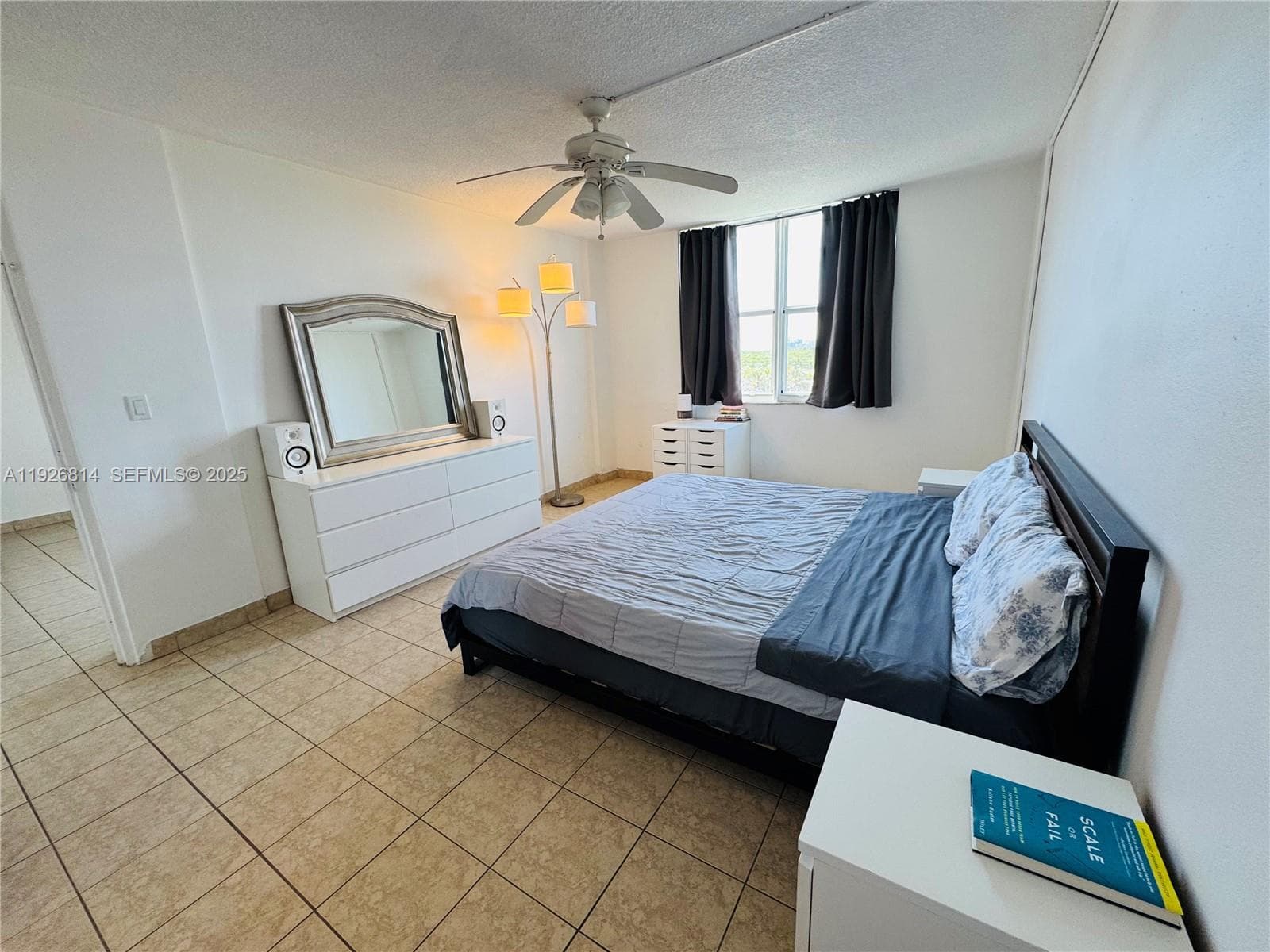 3660 NE 166th St 812 photo 19