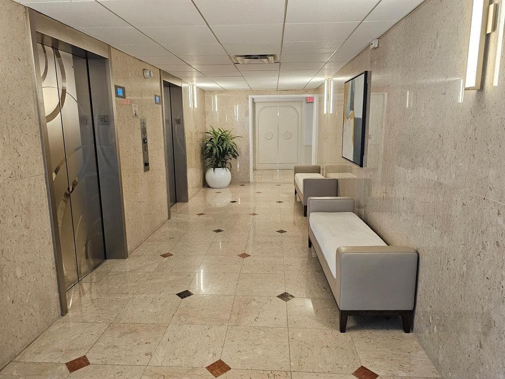4100 Galt Ocean Drive 1106 photo 24