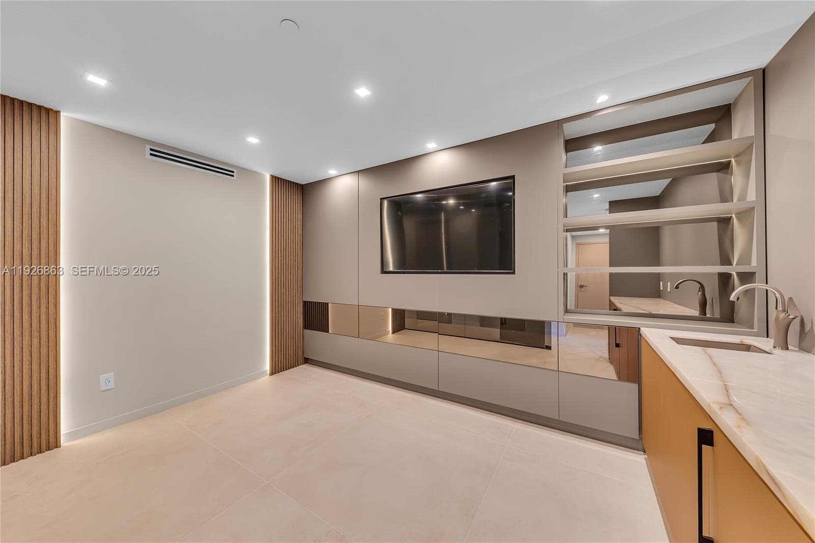 3535 Ocean Dr 1003 photo 18