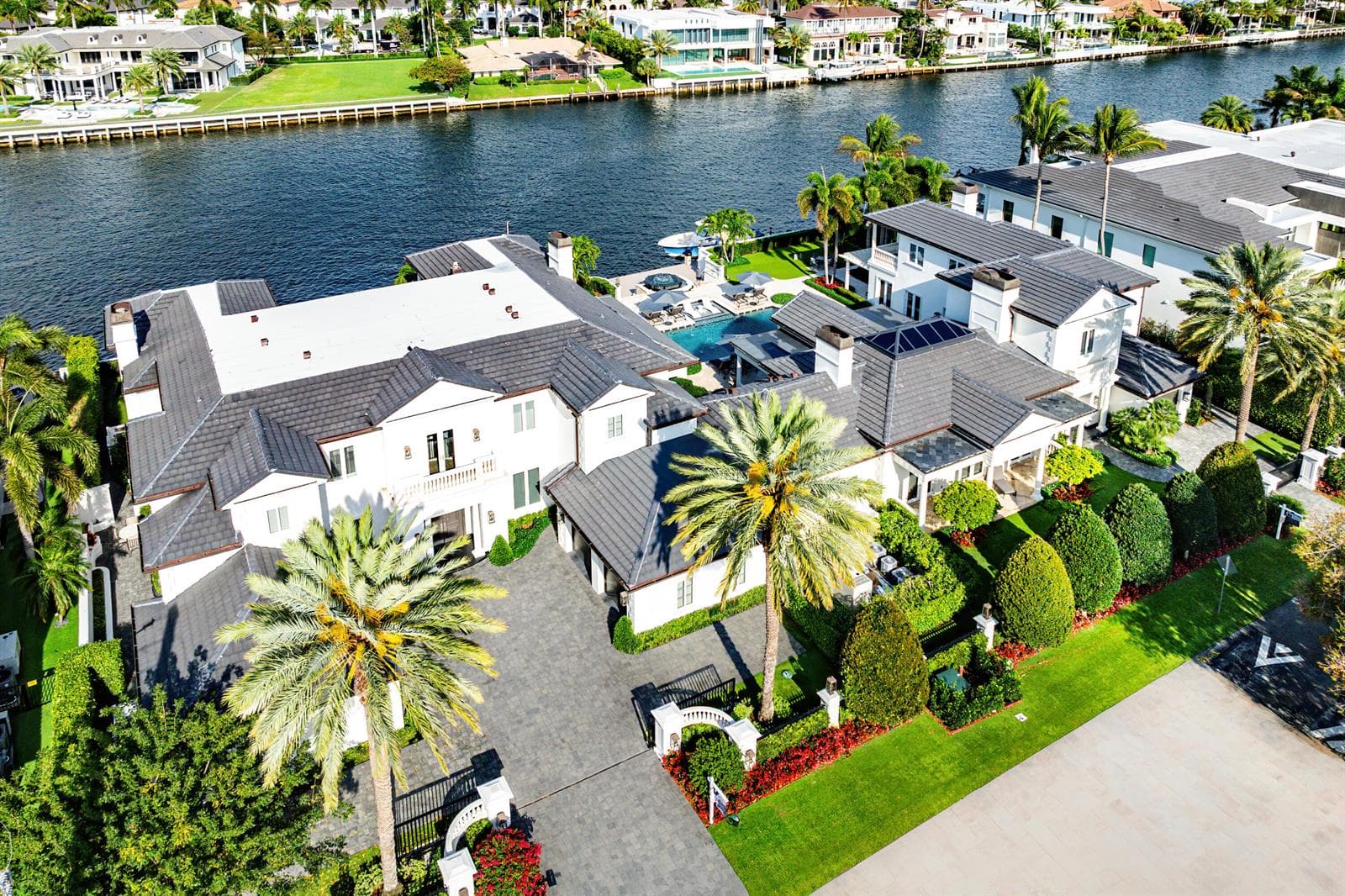 2989 Spanish River 4
