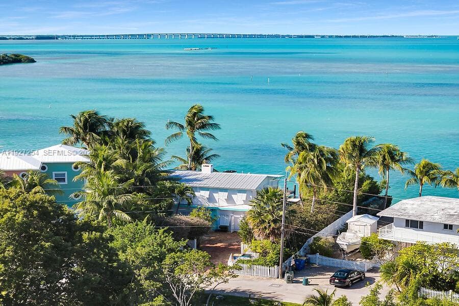 166 Bayview Drive 4