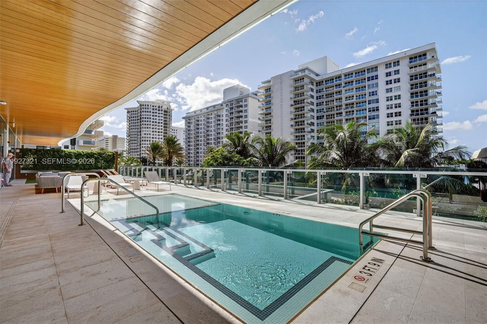 5775 Collins Ave 605 photo 25
