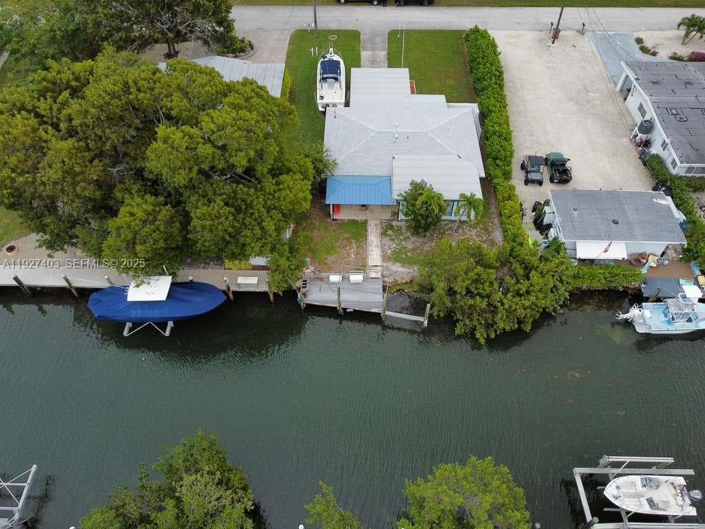 1403 Grouper Dr 2