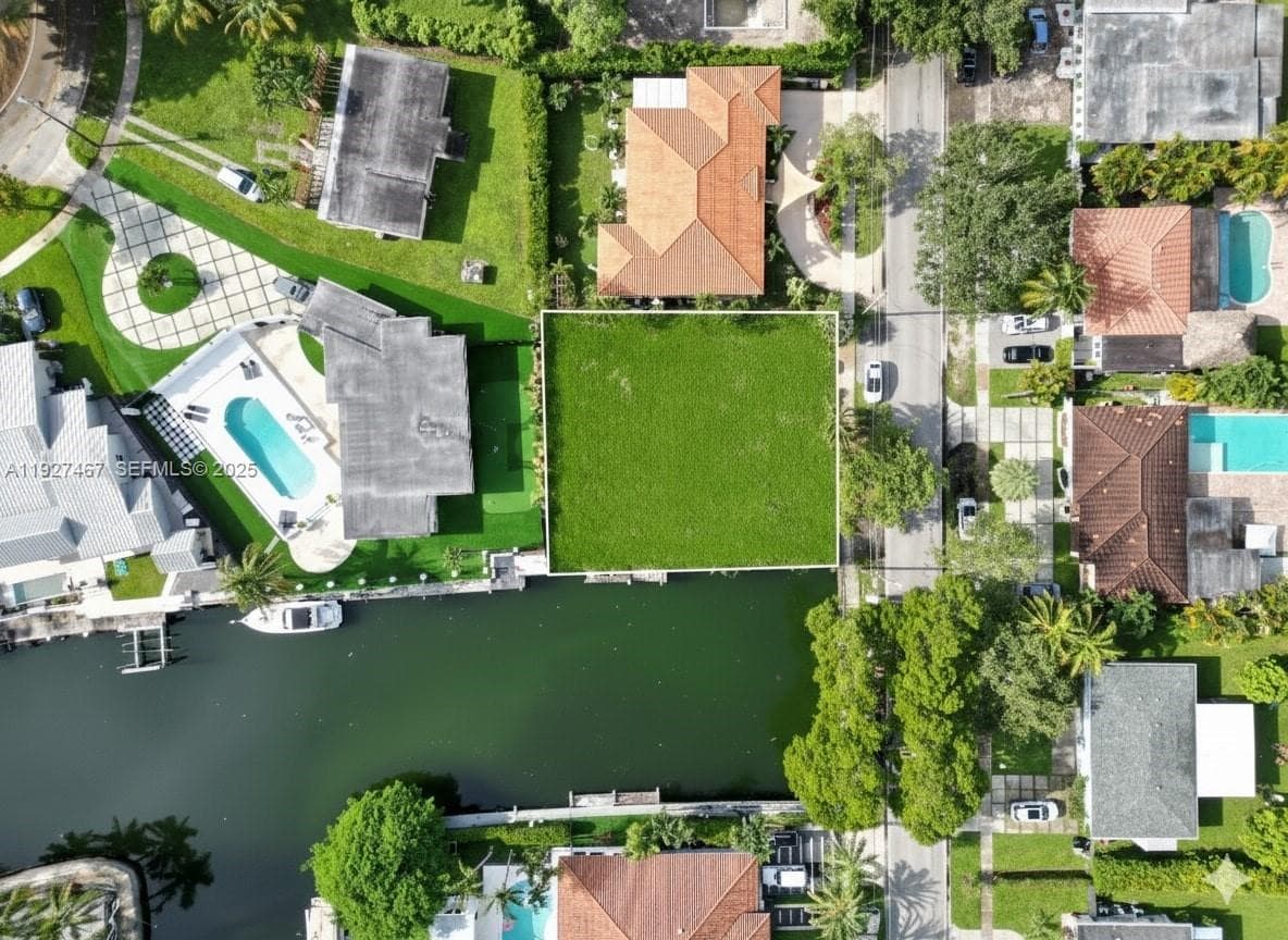 12735 Ixora Rd photo 11