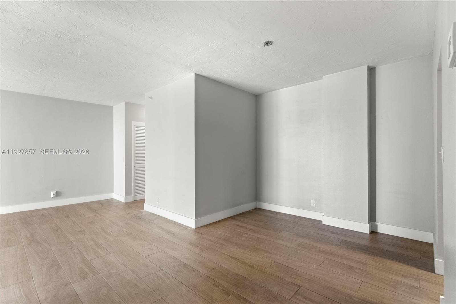 3001 Ocean Dr 1145 photo 14