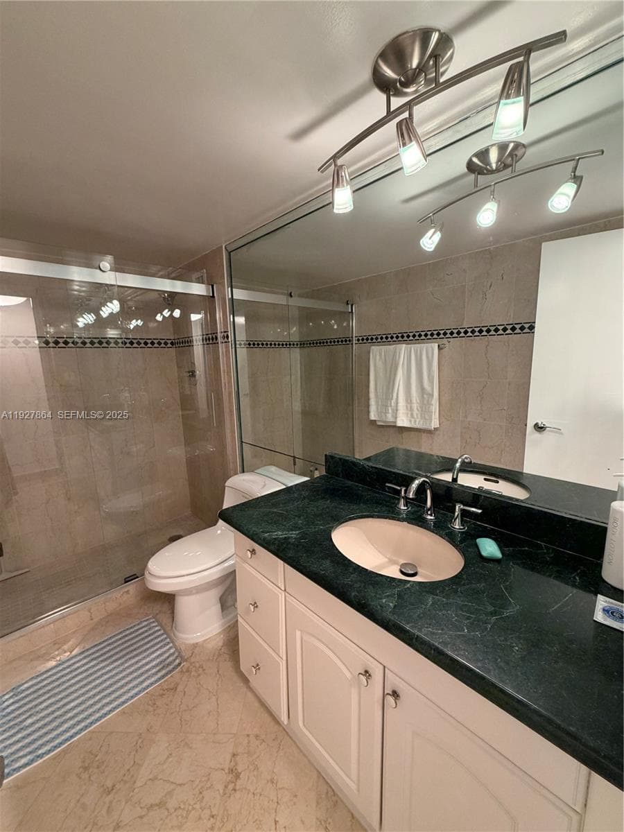 5151 Collins Ave 730 + DEN photo 12