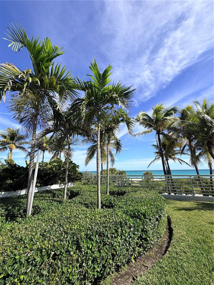 5151 Collins Ave 730 + DEN photo 22