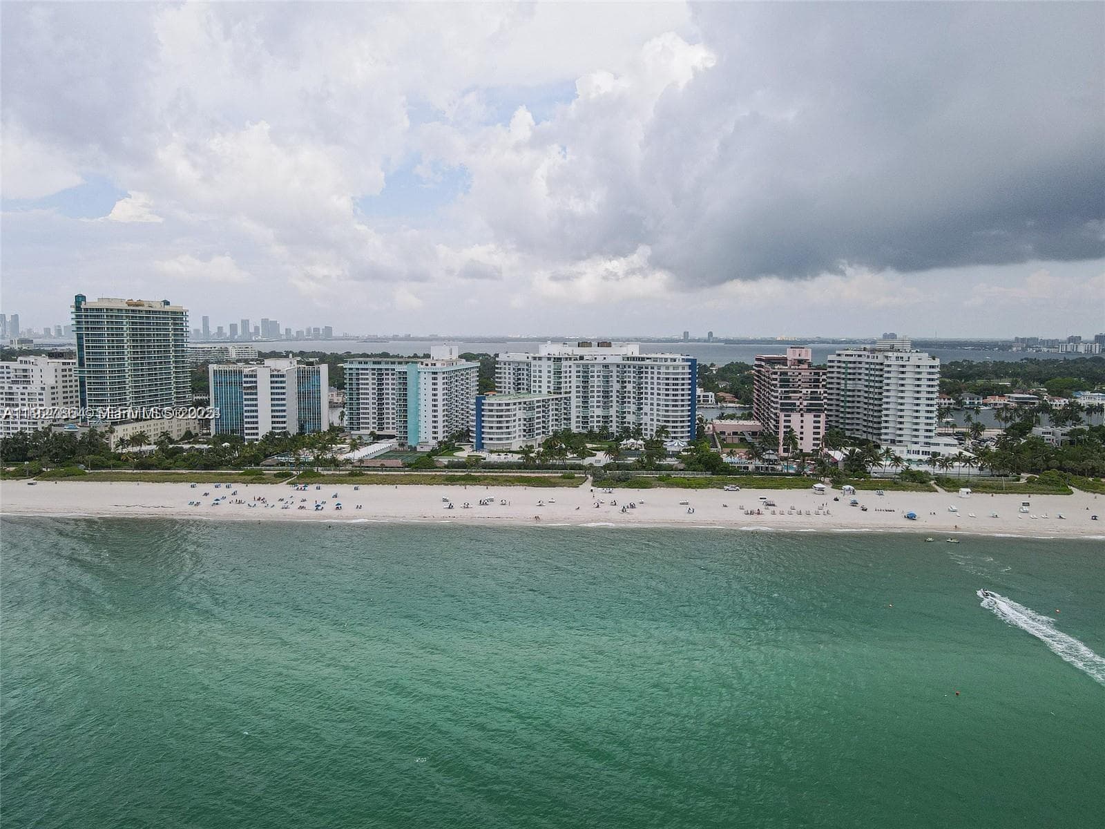 5151 Collins Ave 730 + DEN photo 25