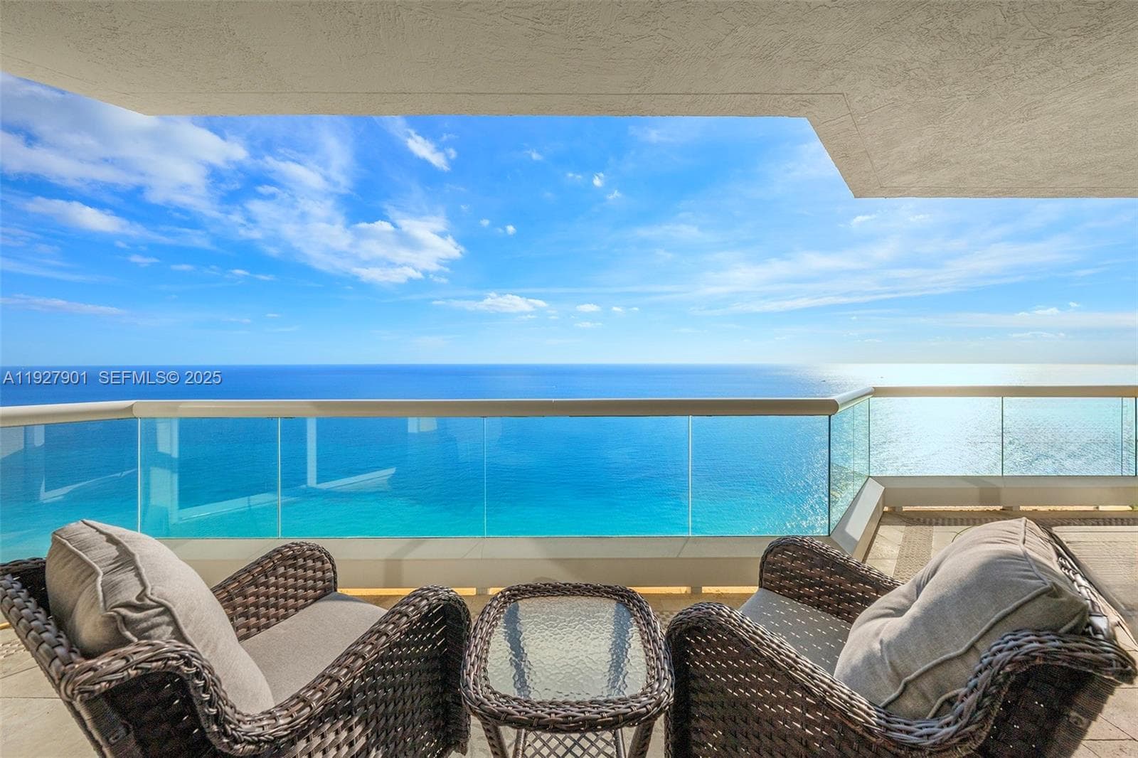 17875 Collins Ave 1