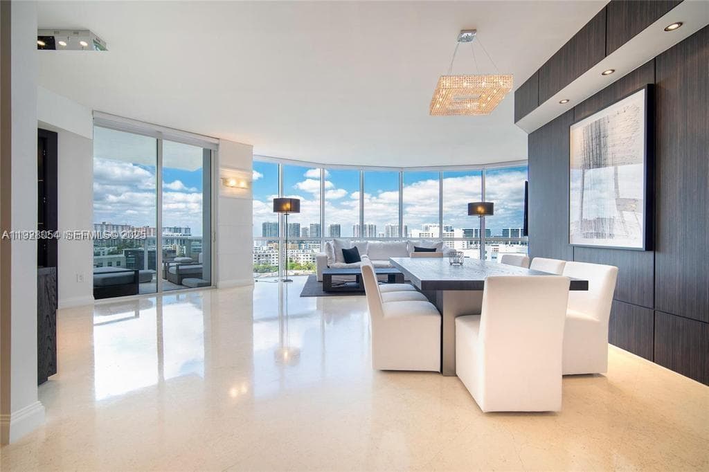 18101 Collins Ave 2
