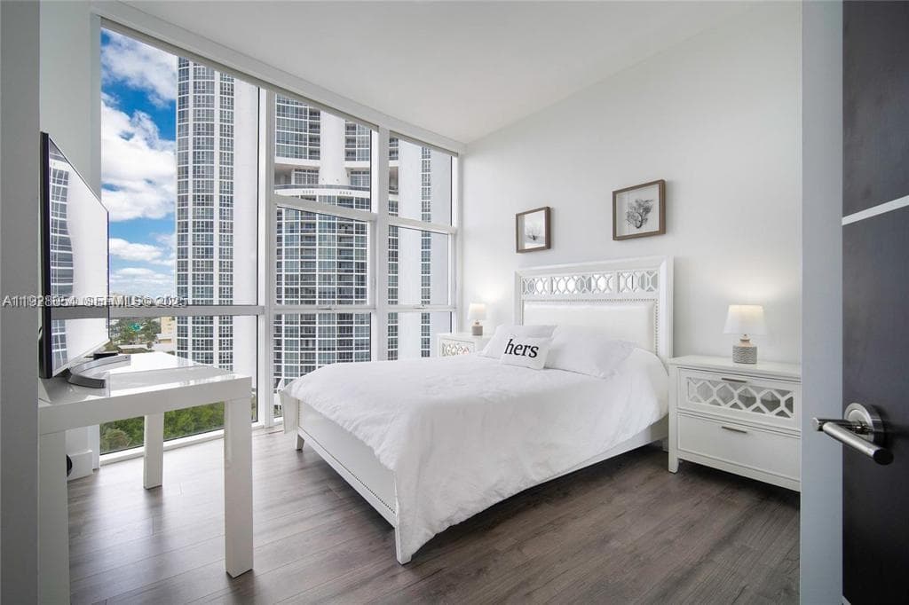 18101 Collins Ave 1101 photo 19