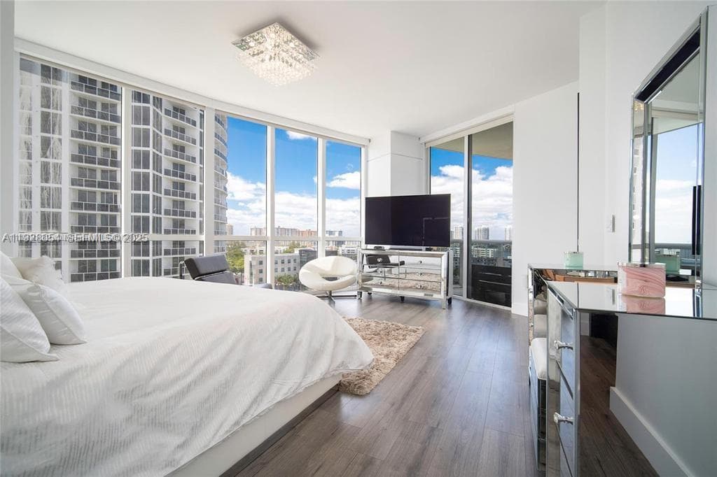18101 Collins Ave 1101 photo 8