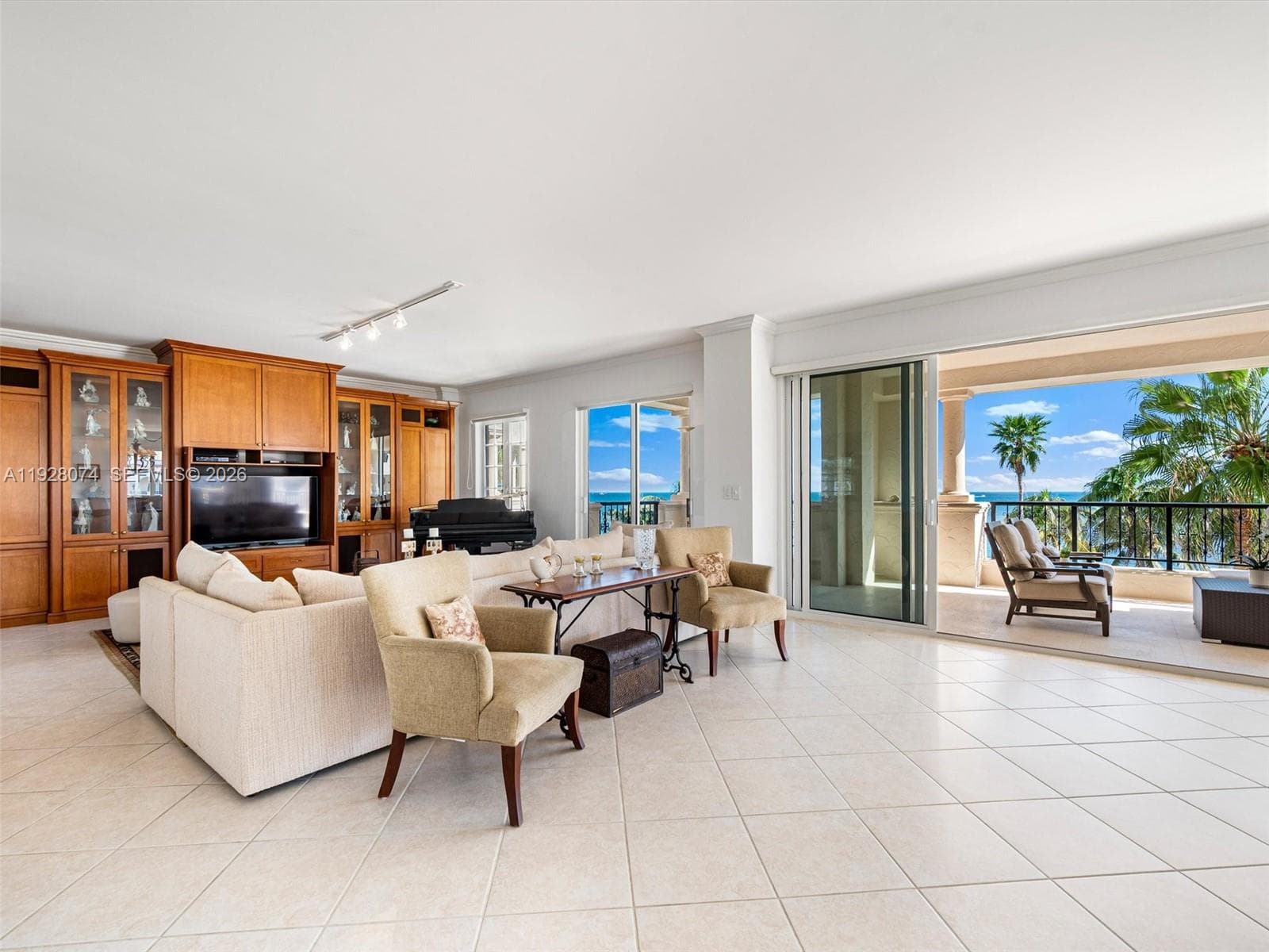 7947 Fisher Island Dr 7947 photo 8