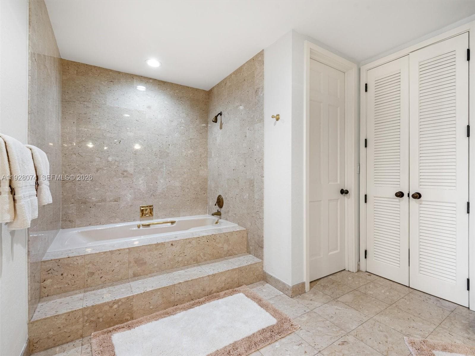 7947 Fisher Island Dr 7947 photo 21
