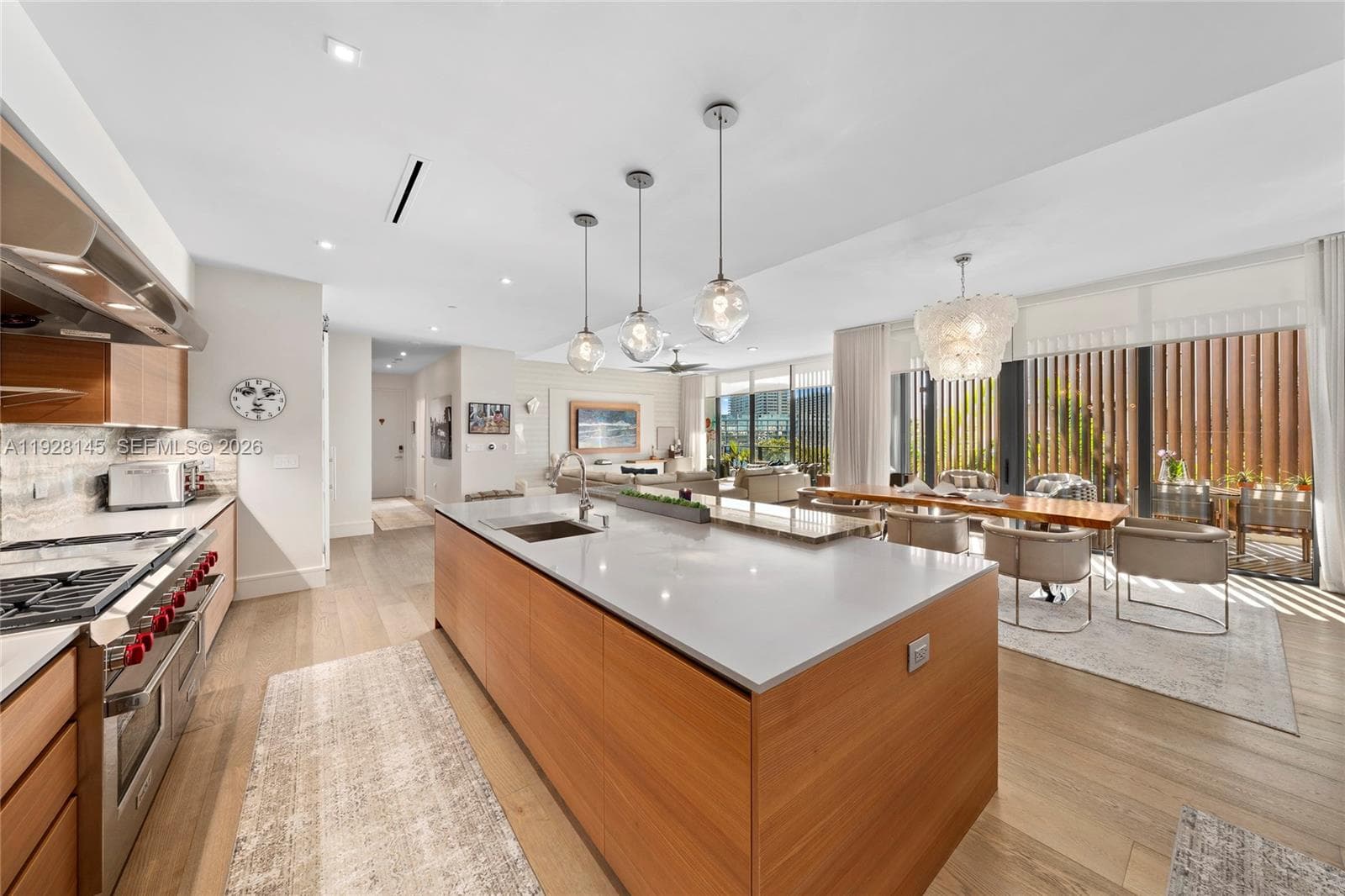 3581 Glencoe St 1