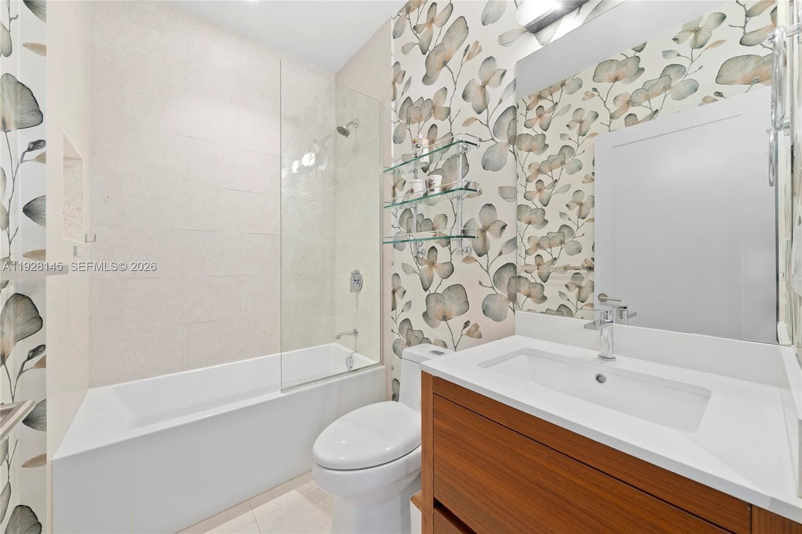 3581 Glencoe St 403 photo 24