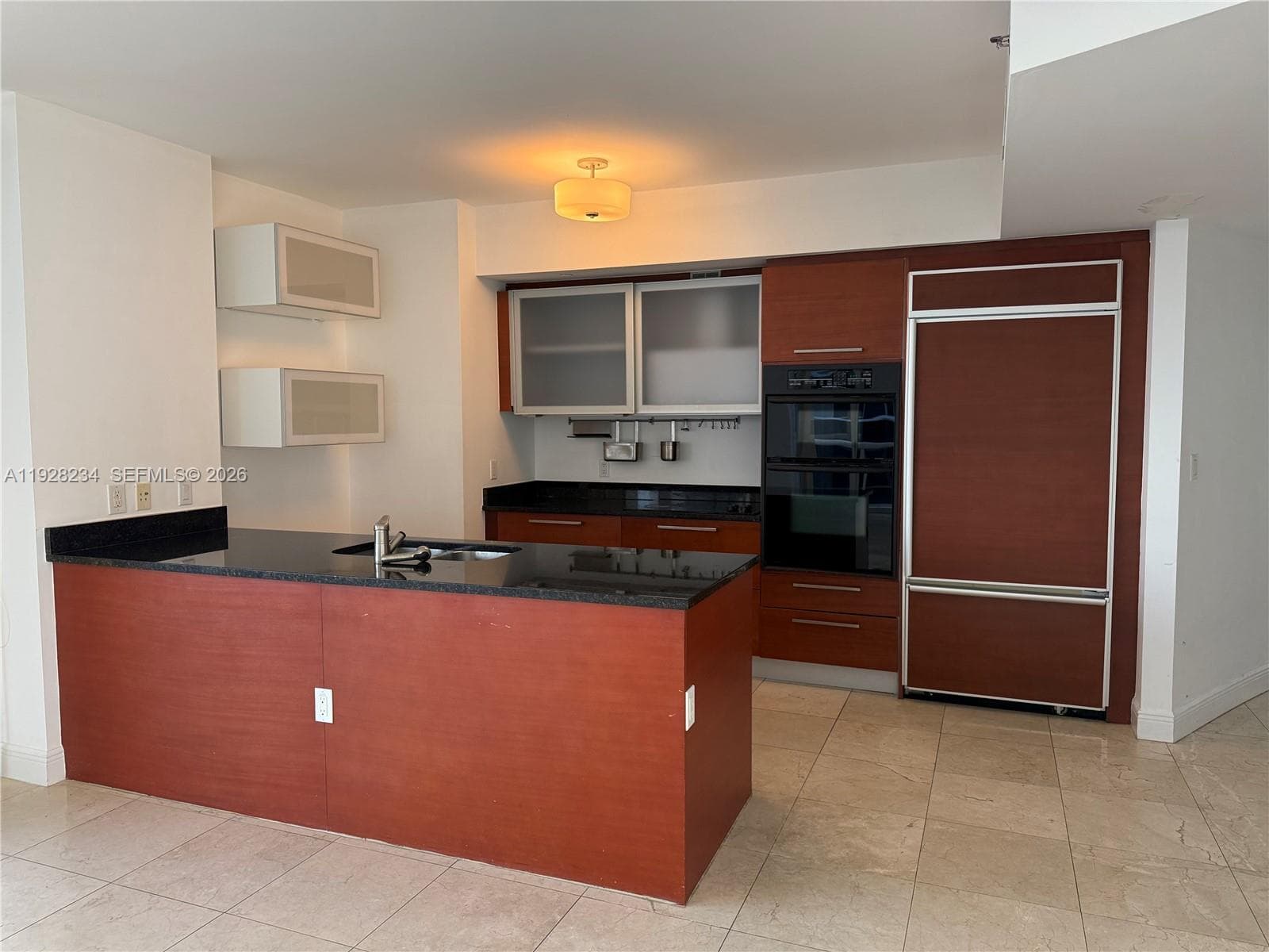 1830 Ocean Dr 3006 photo 7