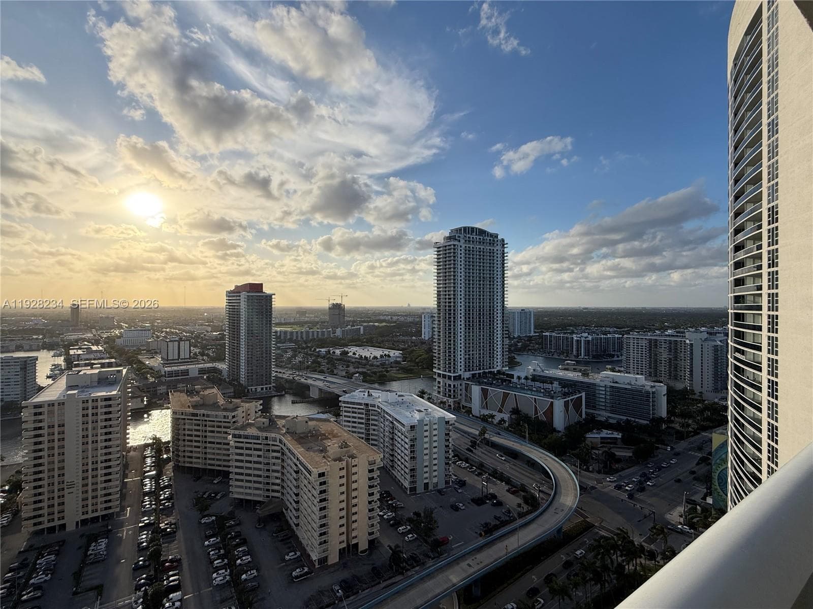 1830 Ocean Dr 5