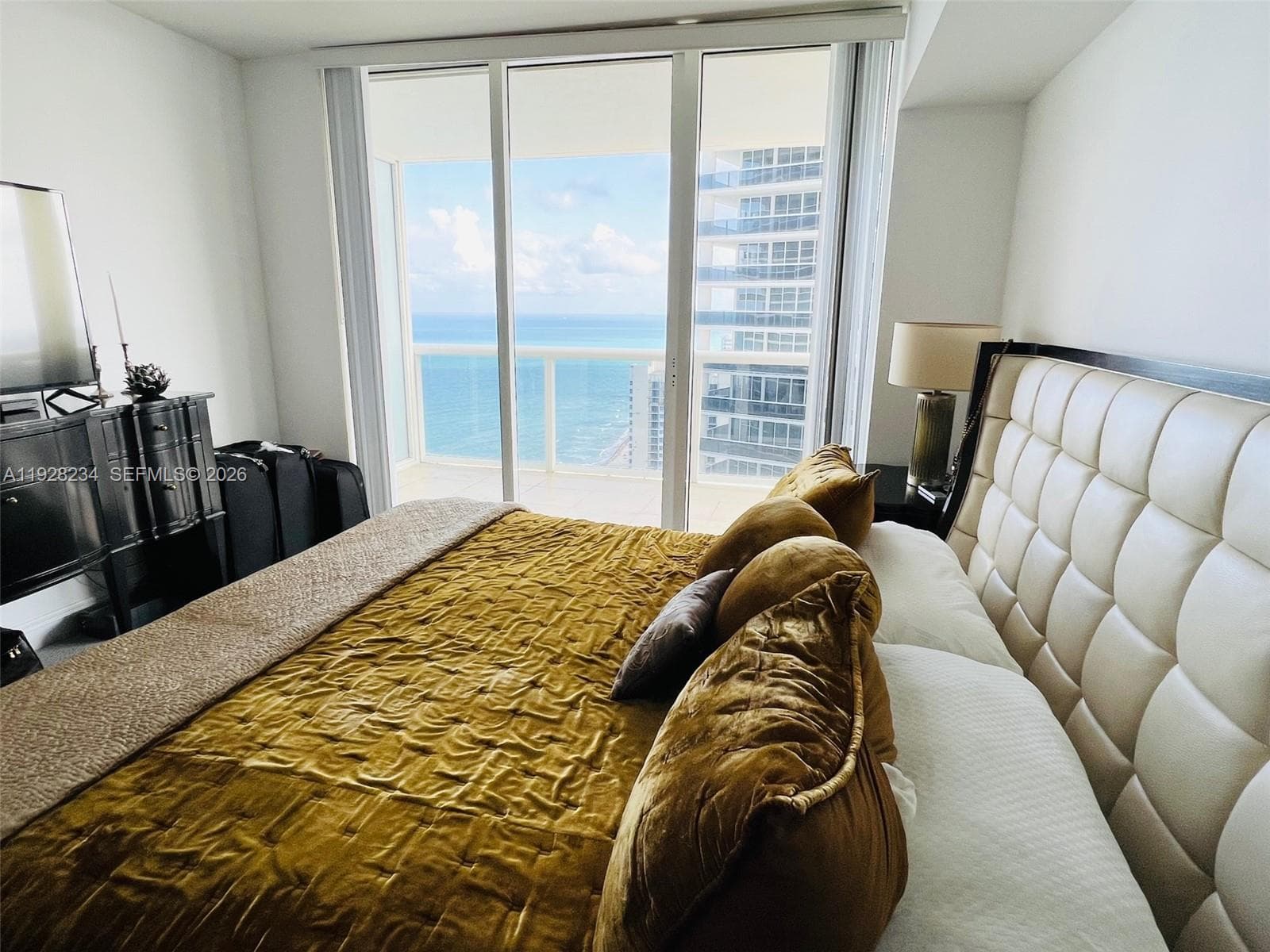 1830 Ocean Dr 3006 photo 15