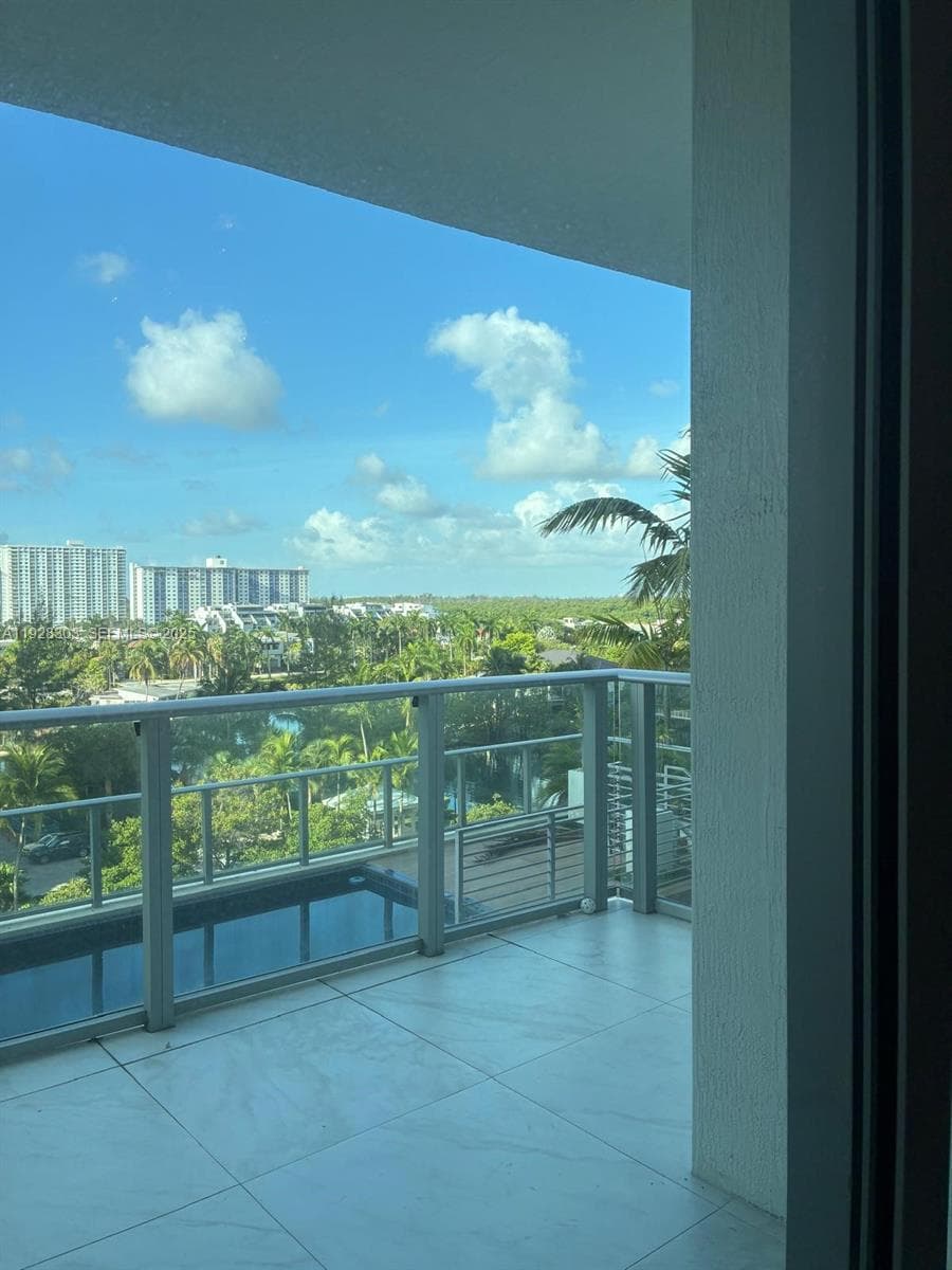 300 Sunny Isles Blvd 3
