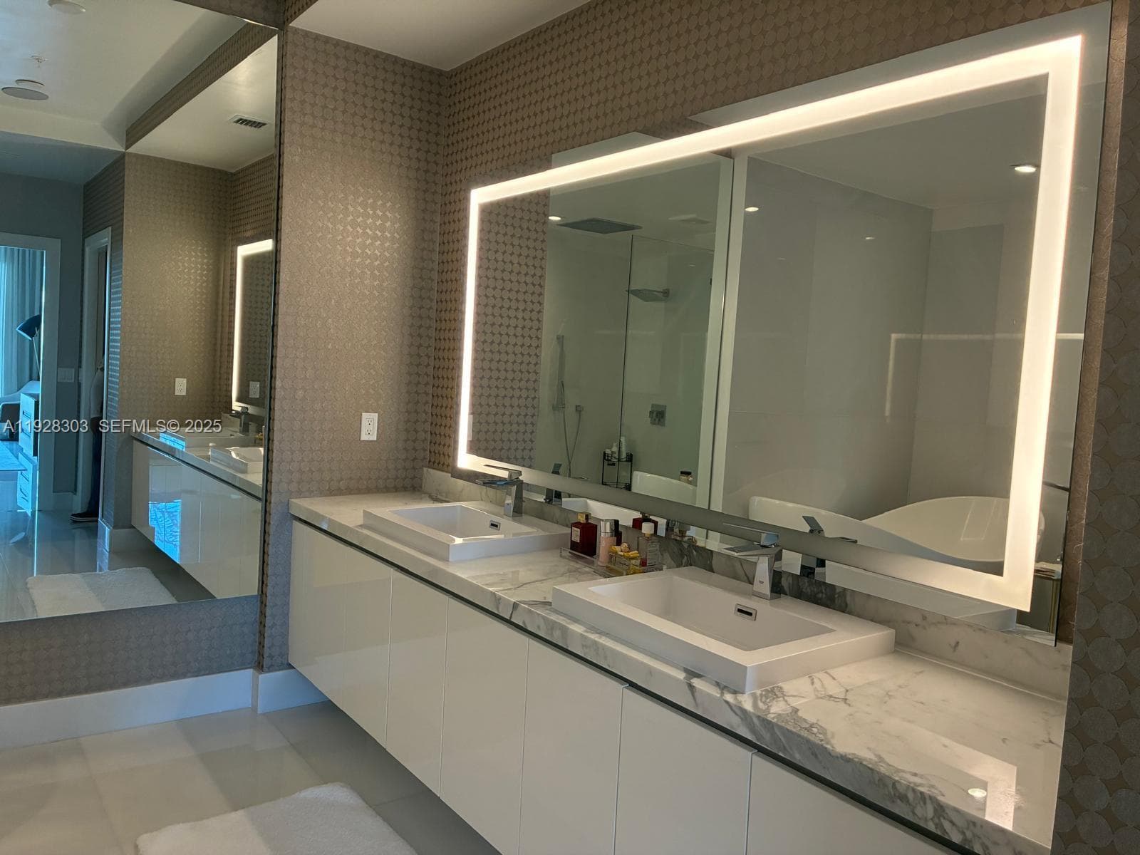 300 Sunny Isles Blvd 4-506 photo 10