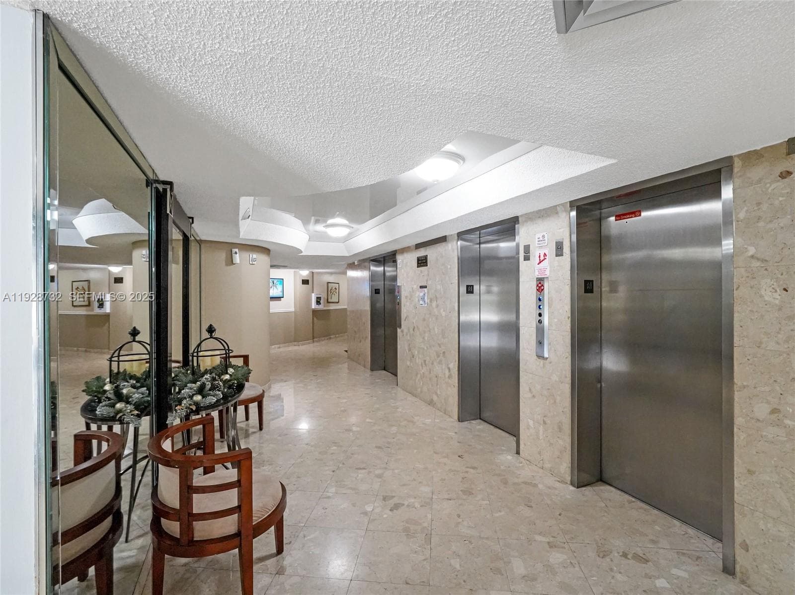 100 Golden Isles Dr PH 6 photo 3