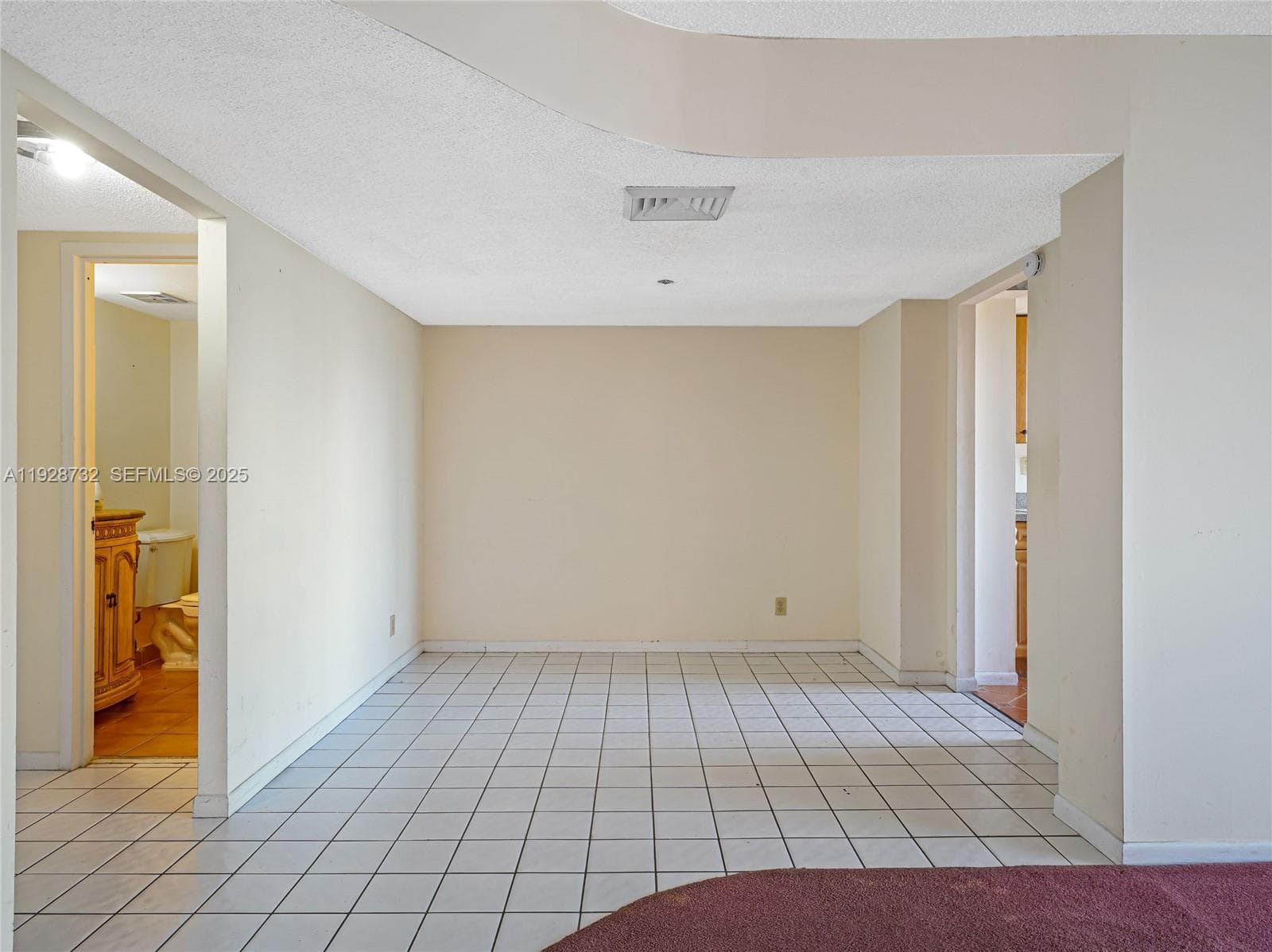 100 Golden Isles Dr PH 6 photo 8