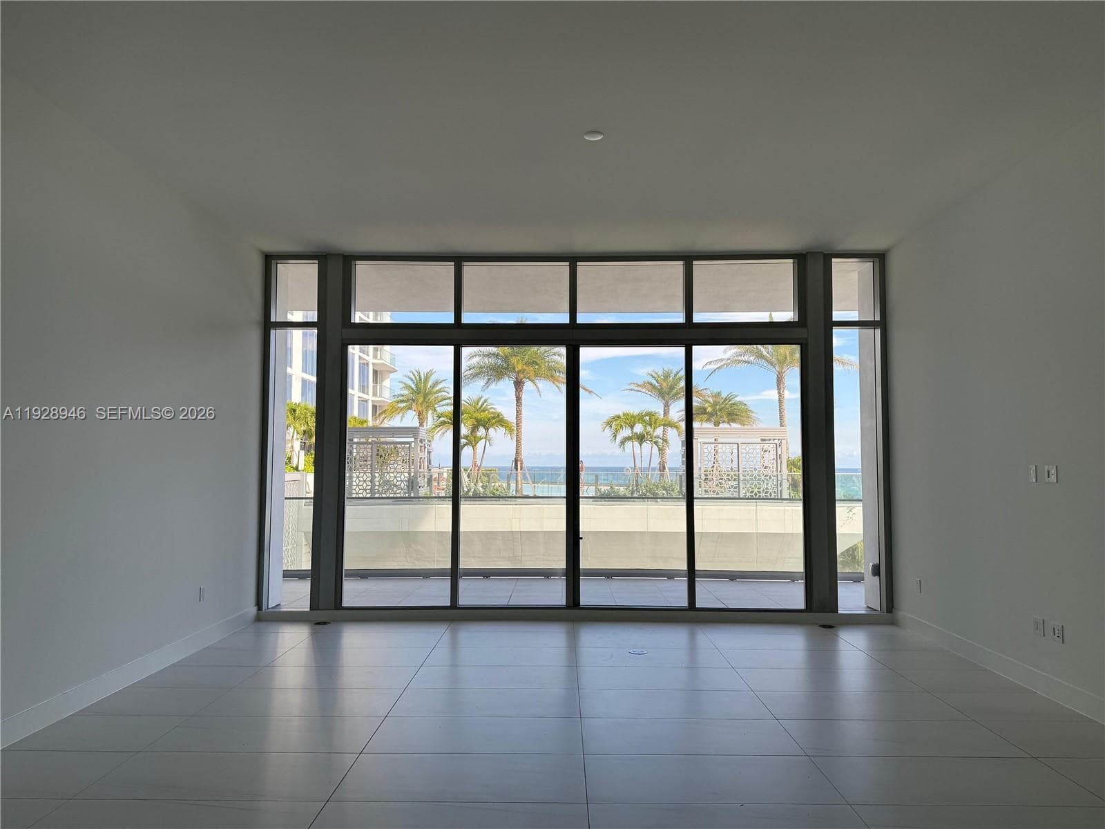153 Seabreeze Blvd 4