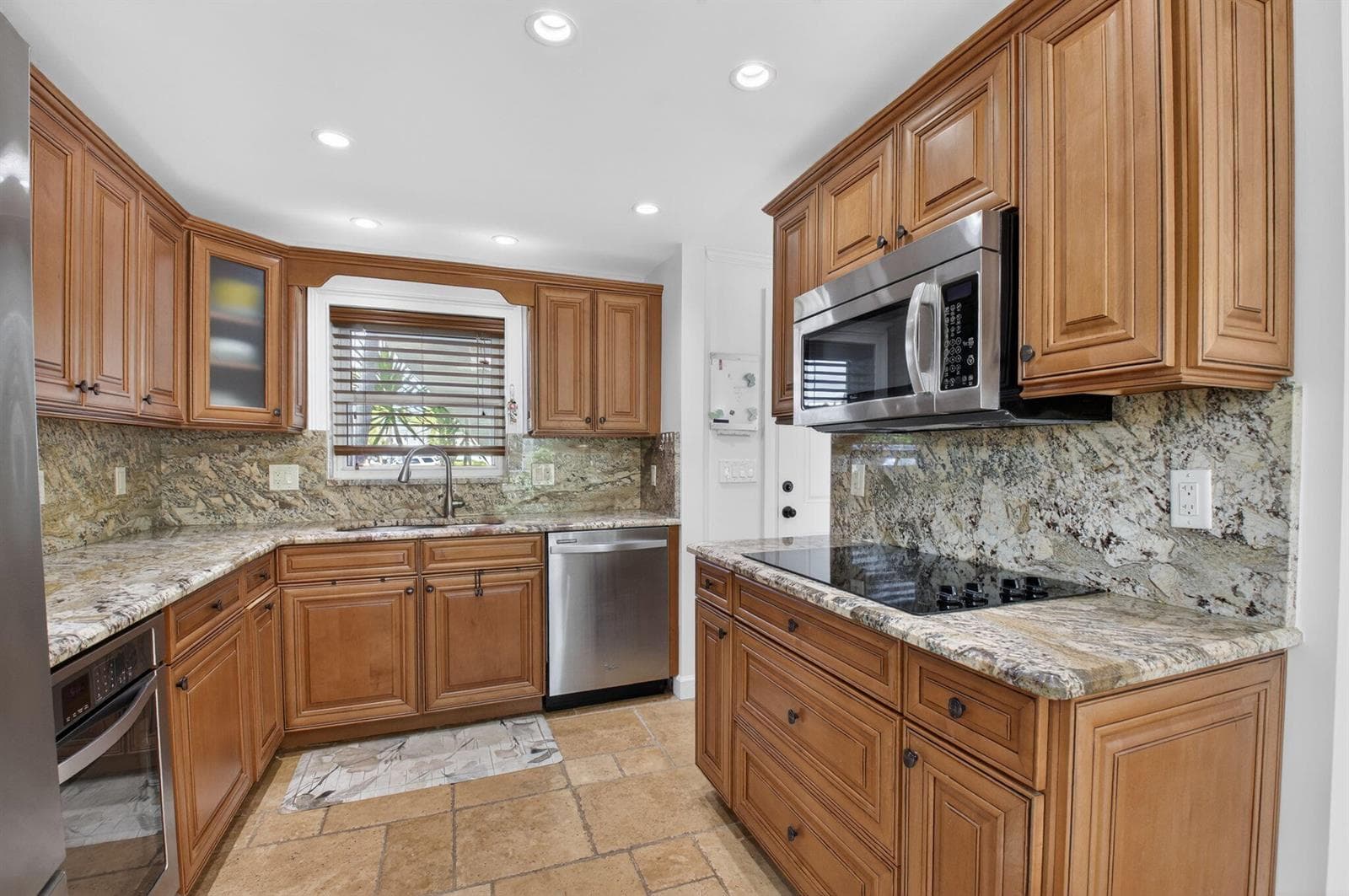 711 NE Harbour Terrace #3120 4