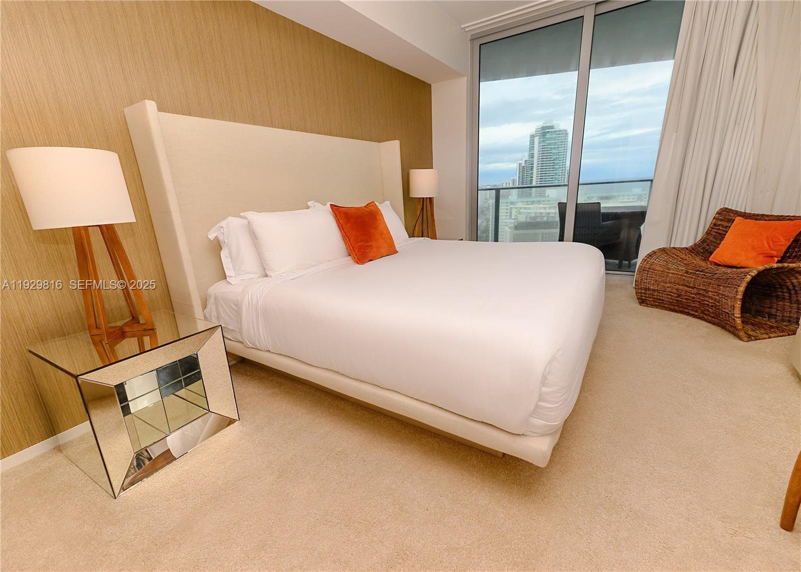 4111 Ocean Dr 1710 photo 13