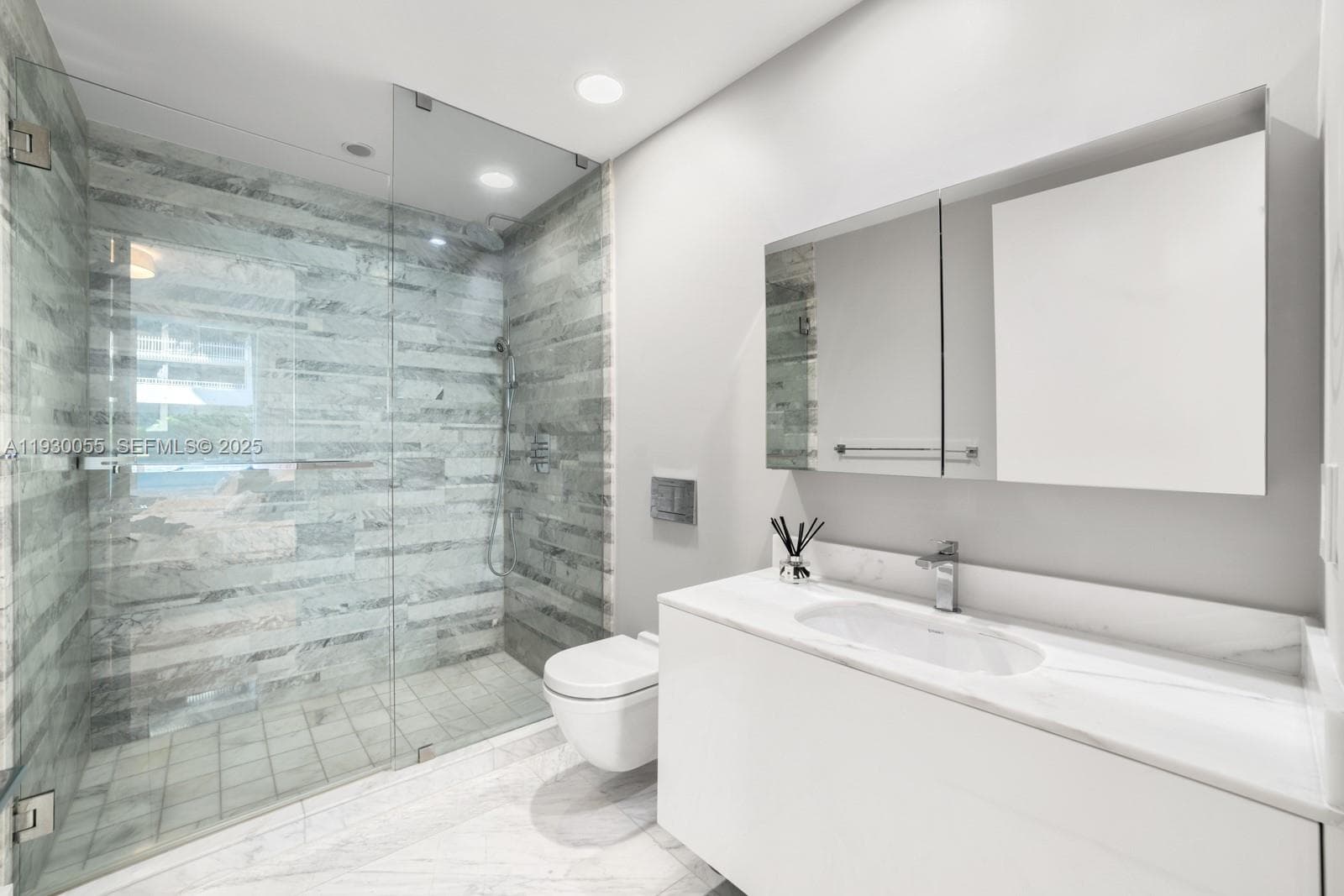 10203 Collins Ave 201 photo 19