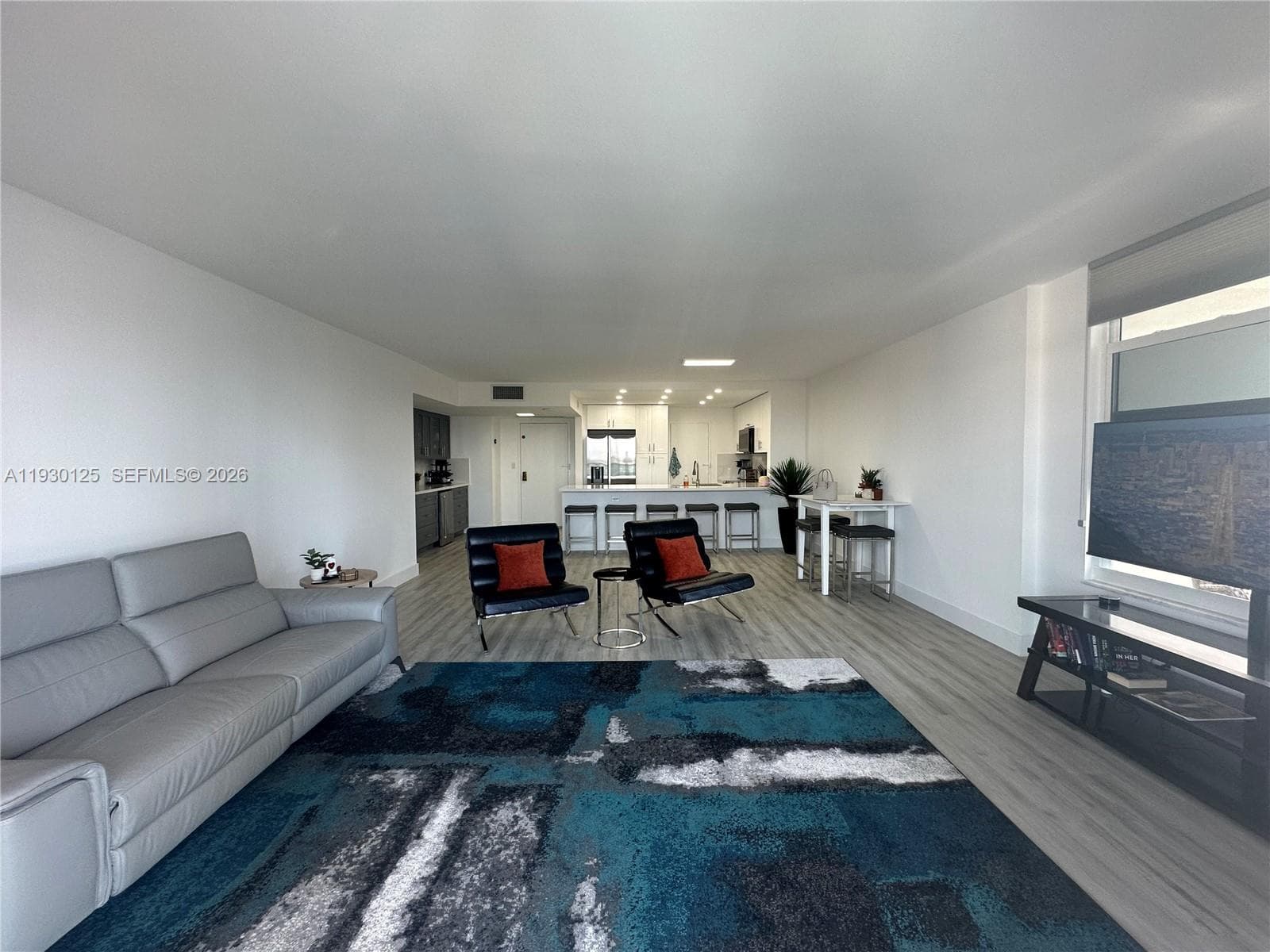 3800 Ocean Dr 5