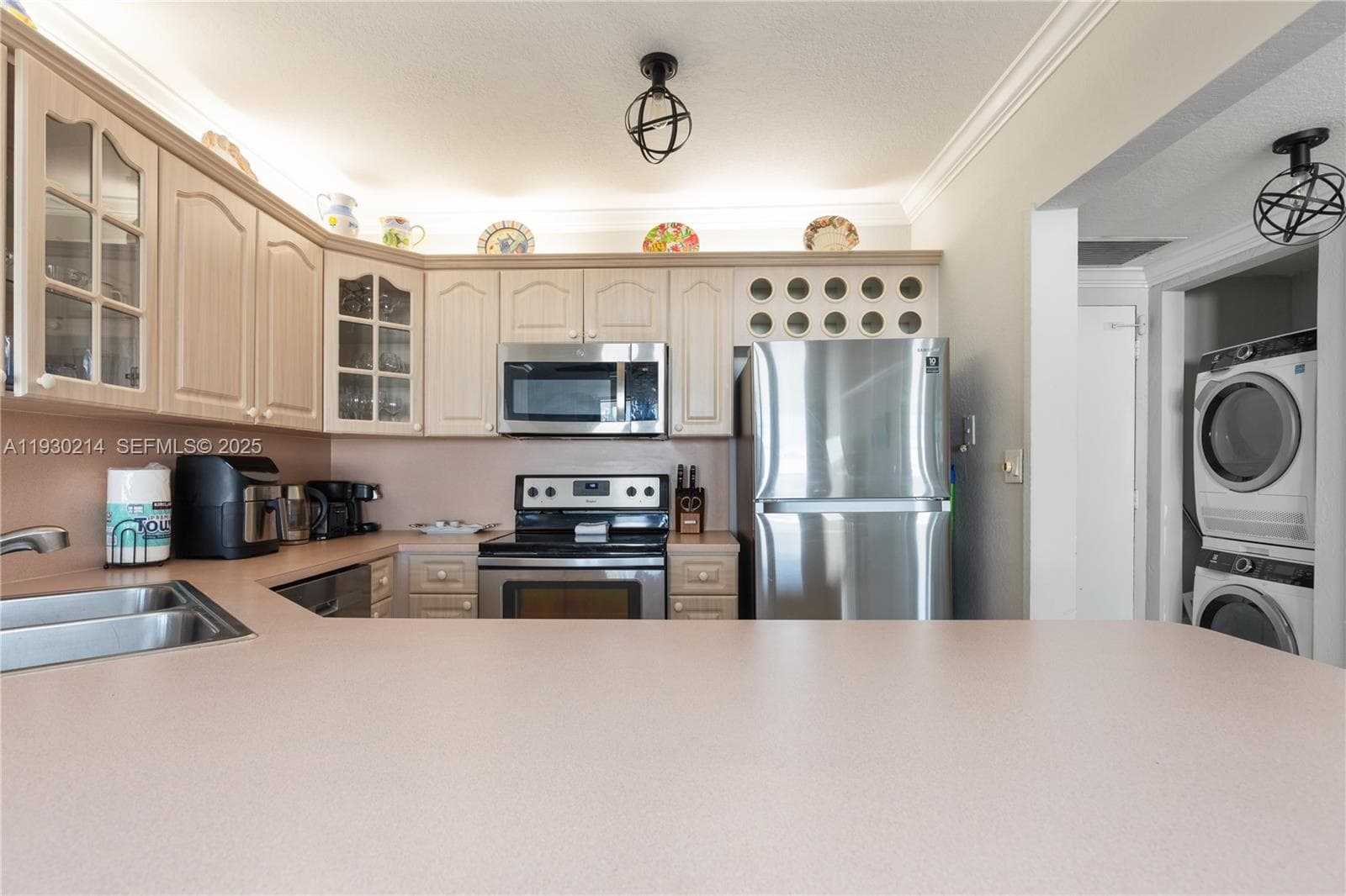 3725 S Ocean Dr 1421 photo 15