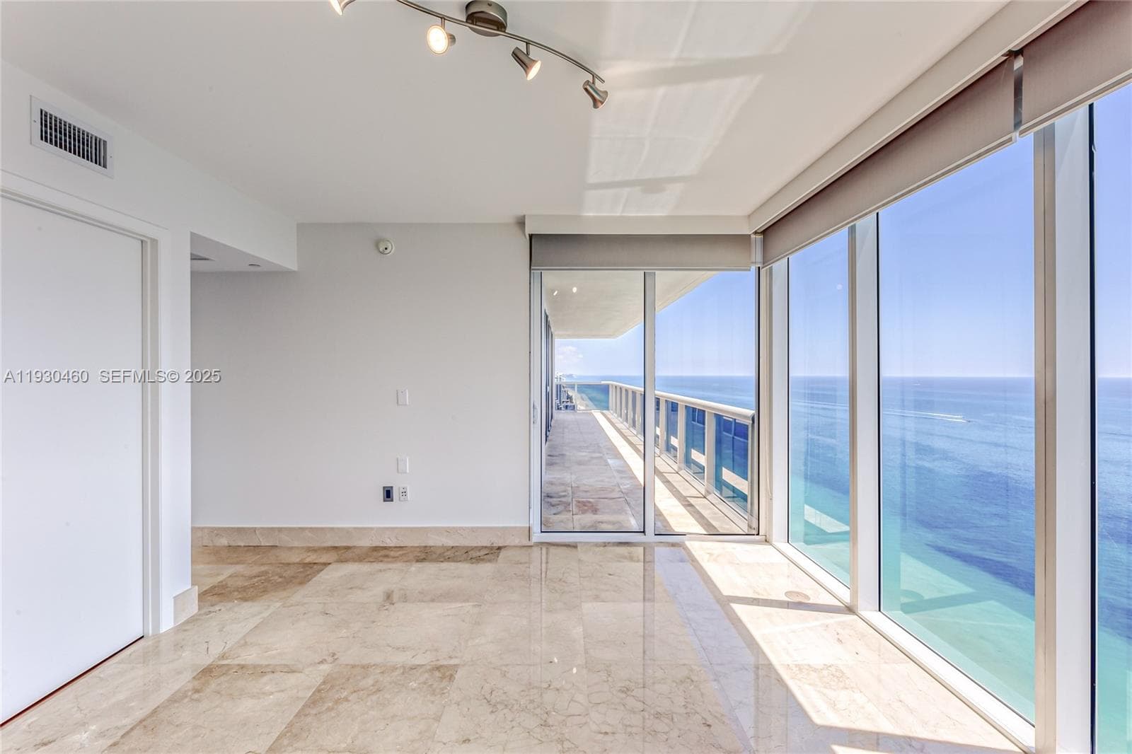 1830 OCEAN DR 4601 photo 22